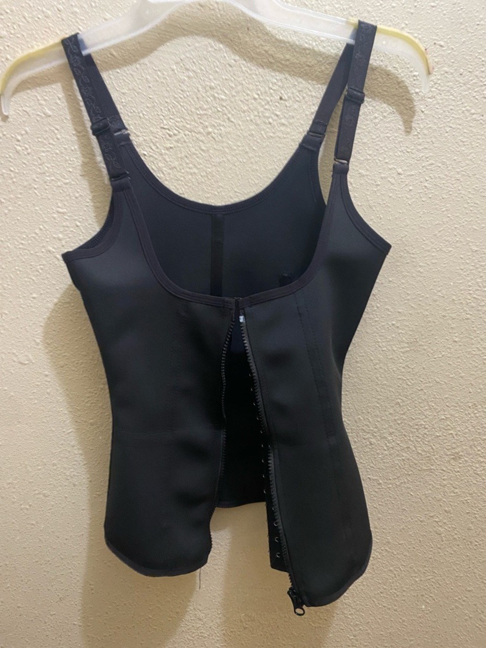 Source Unknown Black Front-Zip Shapewear Tank